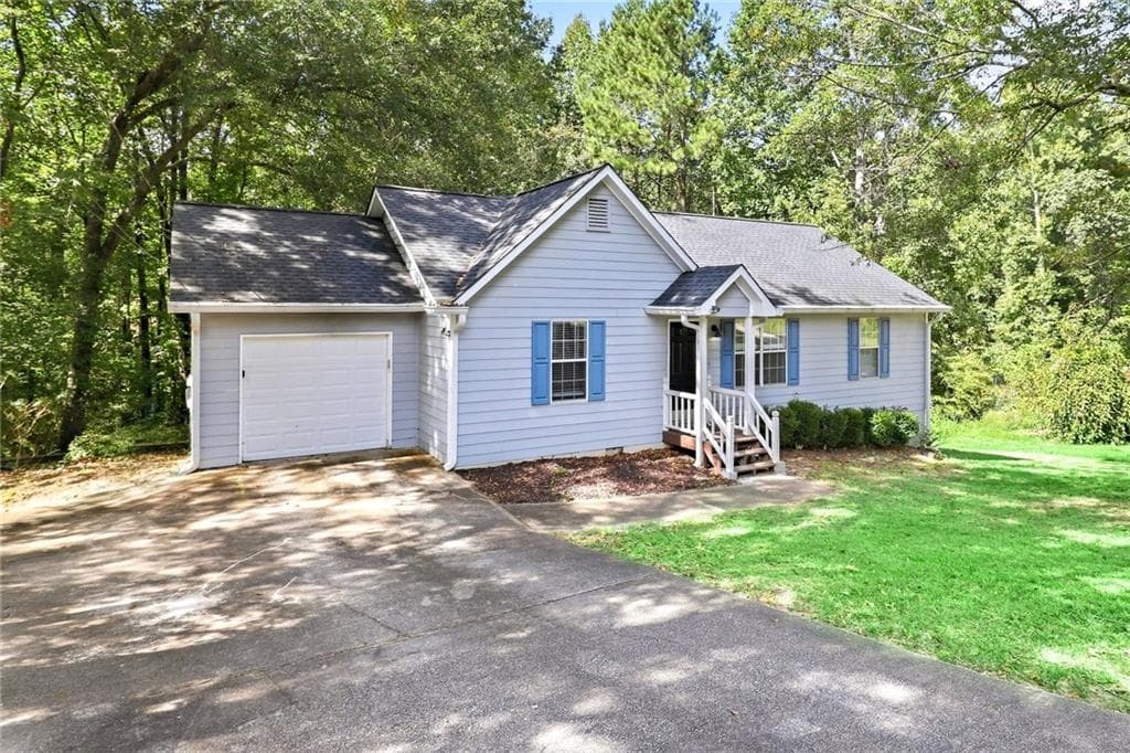 3 bedroom, 2 bathroom, 1,092 sq ft single family residence for rent at 189 Peach Forest Place, Douglasville, GA 30134 for $1,565 a month — photo 2