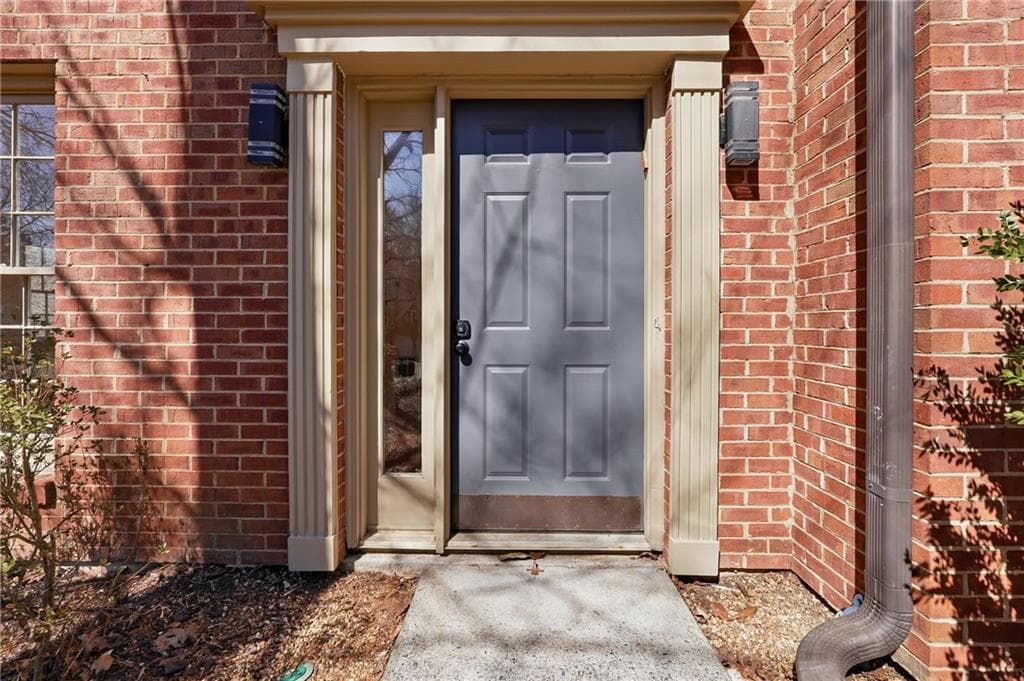 4 bedroom, 3 bathroom, 2,276 sq ft single family residence for rent at 2207 Heritage Trace Drive, Marietta, GA 30062 for $3,500 a month — photo 3