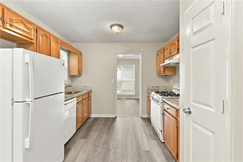 3 bedroom, 2 bathroom, 1,986 sq ft single family residence for rent at 3640 Willow Tree Circle, Douglasville, GA 30135 for $1,830 a month — photo 4