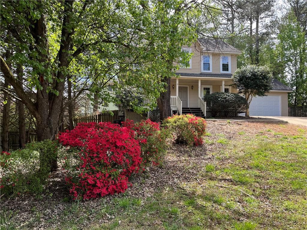 3 bedroom, 3 bathroom, 1,776 sq ft single family residence for rent at 11010 Spotted Pony Trail, Johns Creek, GA 30022 for $2,495 a month — photo 1 of 27
