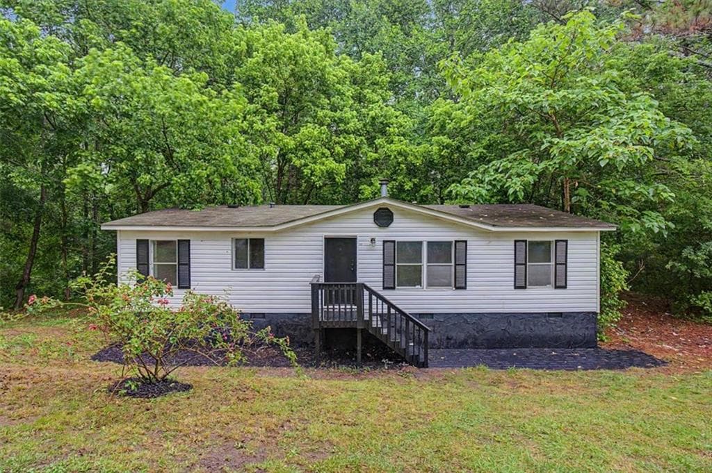 3 bedroom, 2 bathroom, 1,215 sq ft single family residence for sale at 360 Black Knob Church Road, Ranger, GA 30734