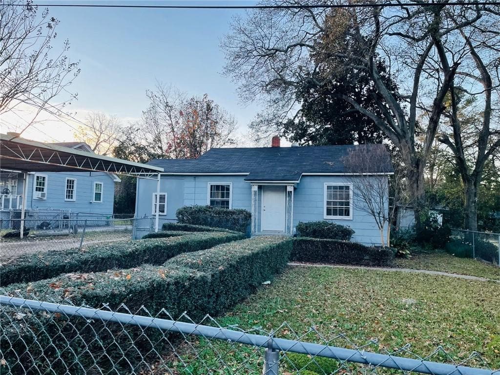 duplex for sale at 1975 Sanford Court, Augusta, GA 30904 — photo 1 of 16