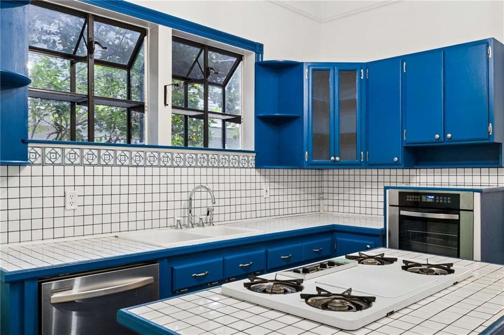 2 bedroom, 2 bathroom, 1,300 sq ft duplex for rent at 388 Augusta Avenue, Atlanta, GA 30315 for $2,750 a month — photo 5