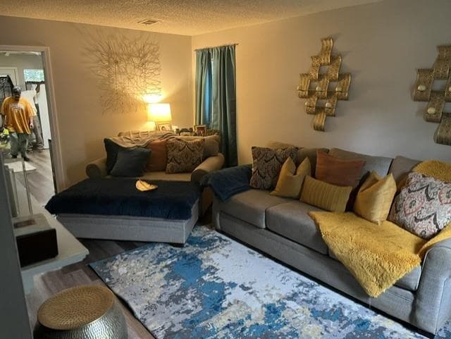 2 bedroom, 2 bathroom, 1,064 sq ft townhouse for sale at 210 Westland Circle, Marietta, GA 30064 — photo 5