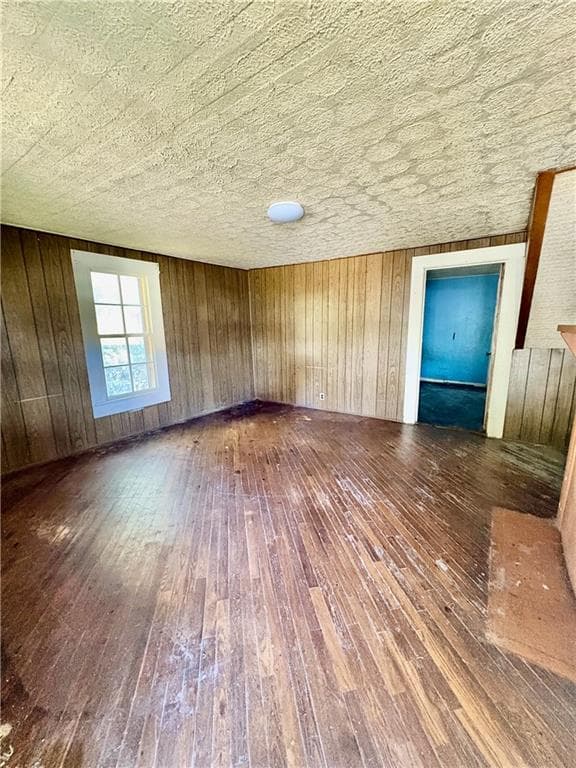 3 bedroom, 1 bathroom, 1,204 sq ft single family residence for sale at 533 Lawrence Street, Monroe, GA 30655 — photo 3
