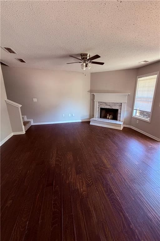 3 bedroom, 3 bathroom, 1,500 sq ft single family residence for sale at 253 Roberts Trail, Locust Grove, GA 30248 — photo 2