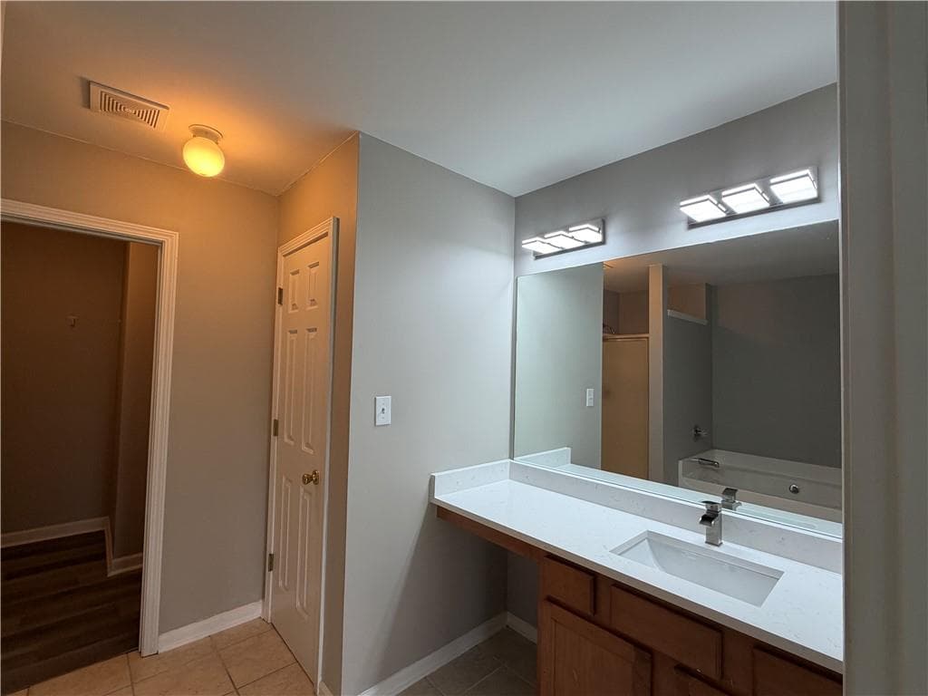 3 bedroom, 3 bathroom, 1,708 sq ft townhouse for sale at 1917 Dilcrest Drive, Duluth, GA 30096 — photo 10