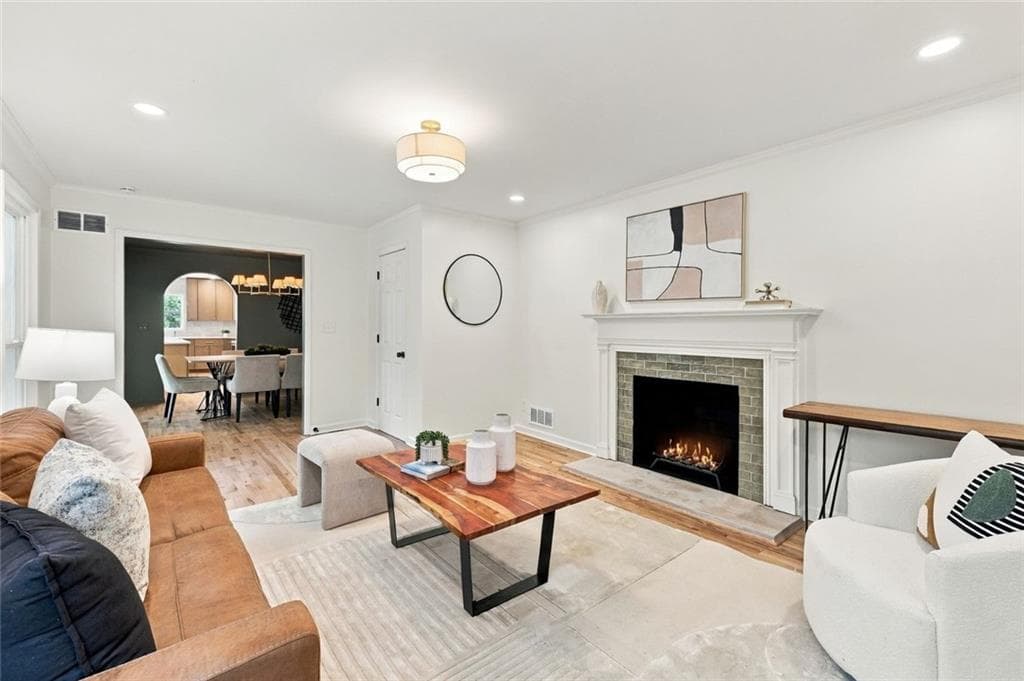 4 bedroom, 5 bathroom, 3,474 sq ft single family residence for sale at 2204 Creek Park Road, Decatur, GA 30033 — photo 3