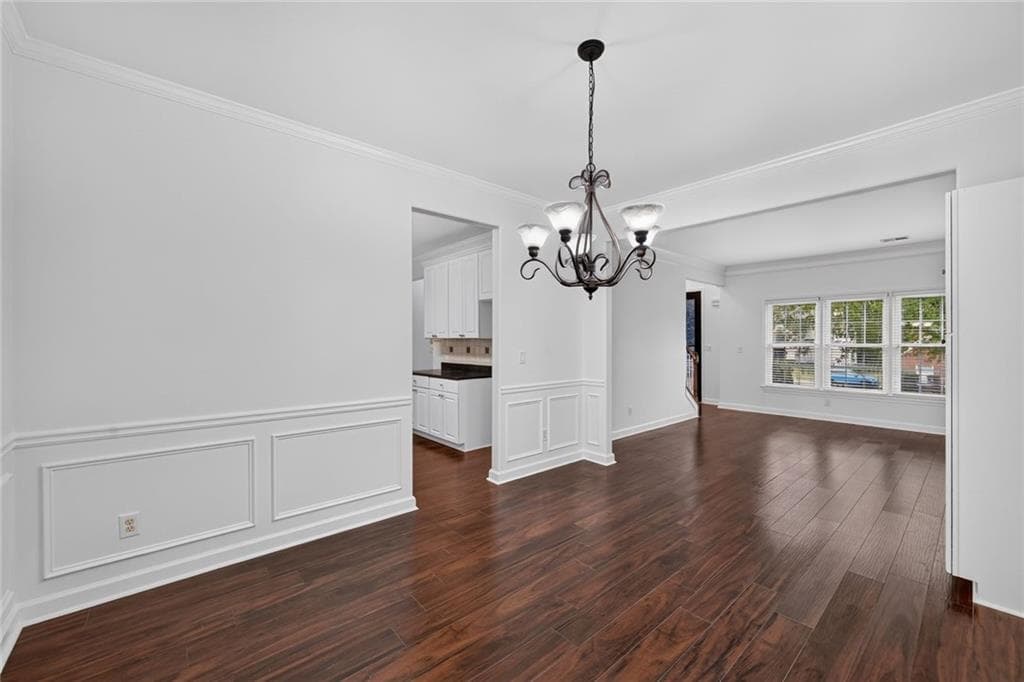 4 bedroom, 3 bathroom, 2,166 sq ft single family residence for sale at 800 Gates Lane, Johns Creek, GA 30022 — photo 4