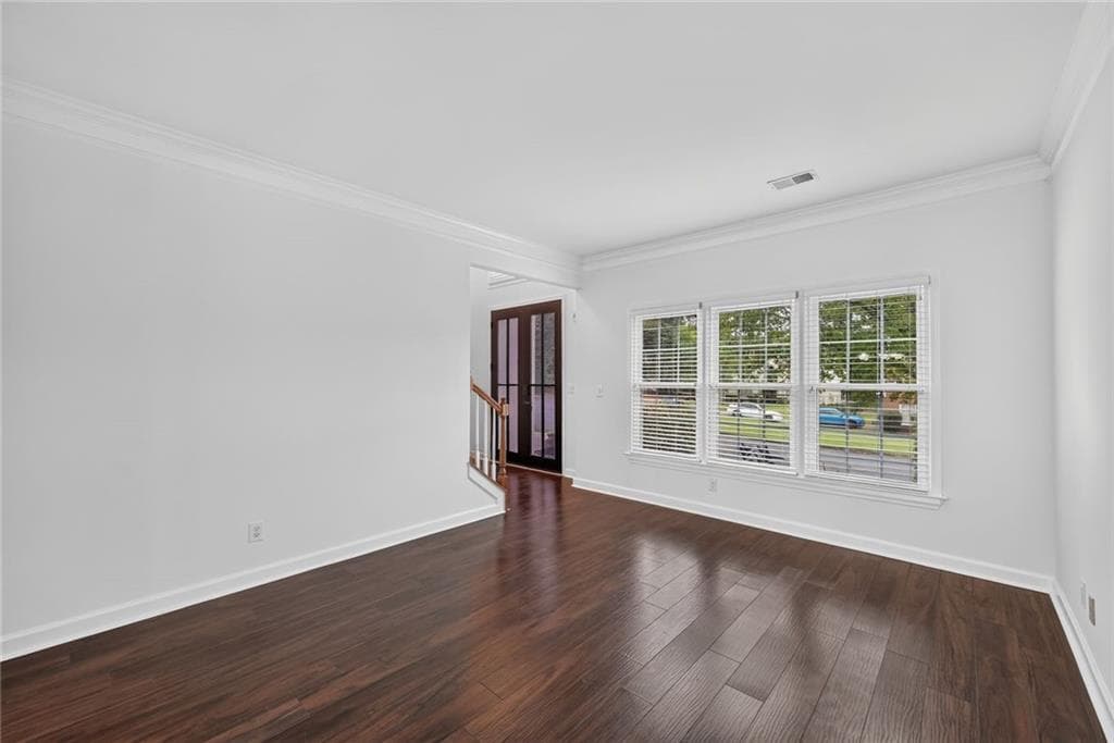 4 bedroom, 3 bathroom, 2,166 sq ft single family residence for sale at 800 Gates Lane, Johns Creek, GA 30022 — photo 6