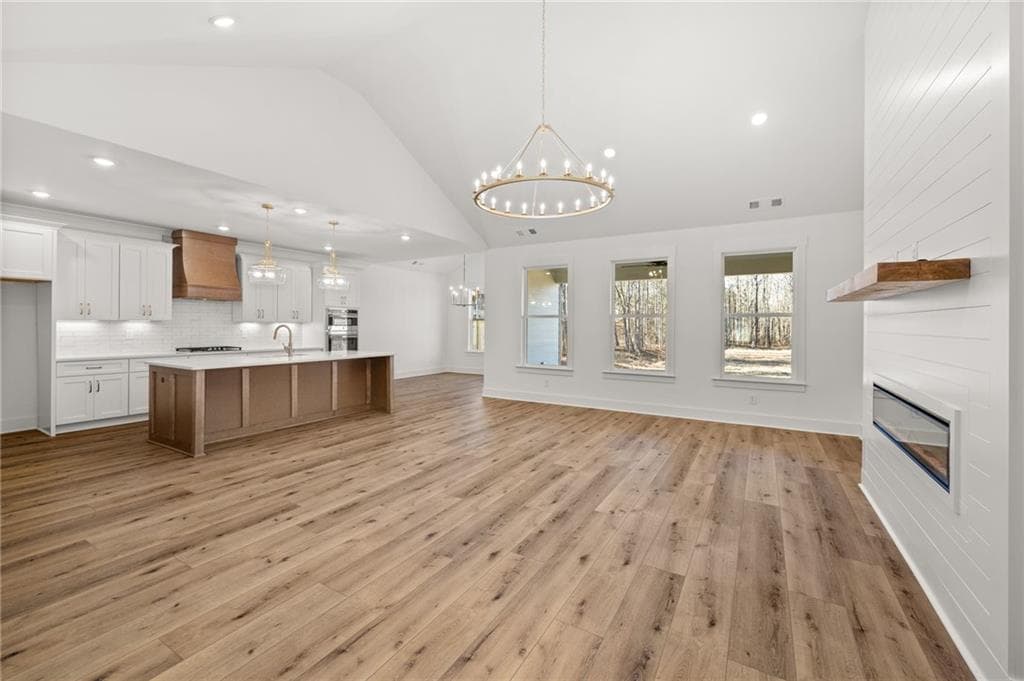5 bedroom, 4 bathroom, 3,789 sq ft single family residence for sale at 504 Level Creek Road, Sugar Hill, GA 30518 — photo 6