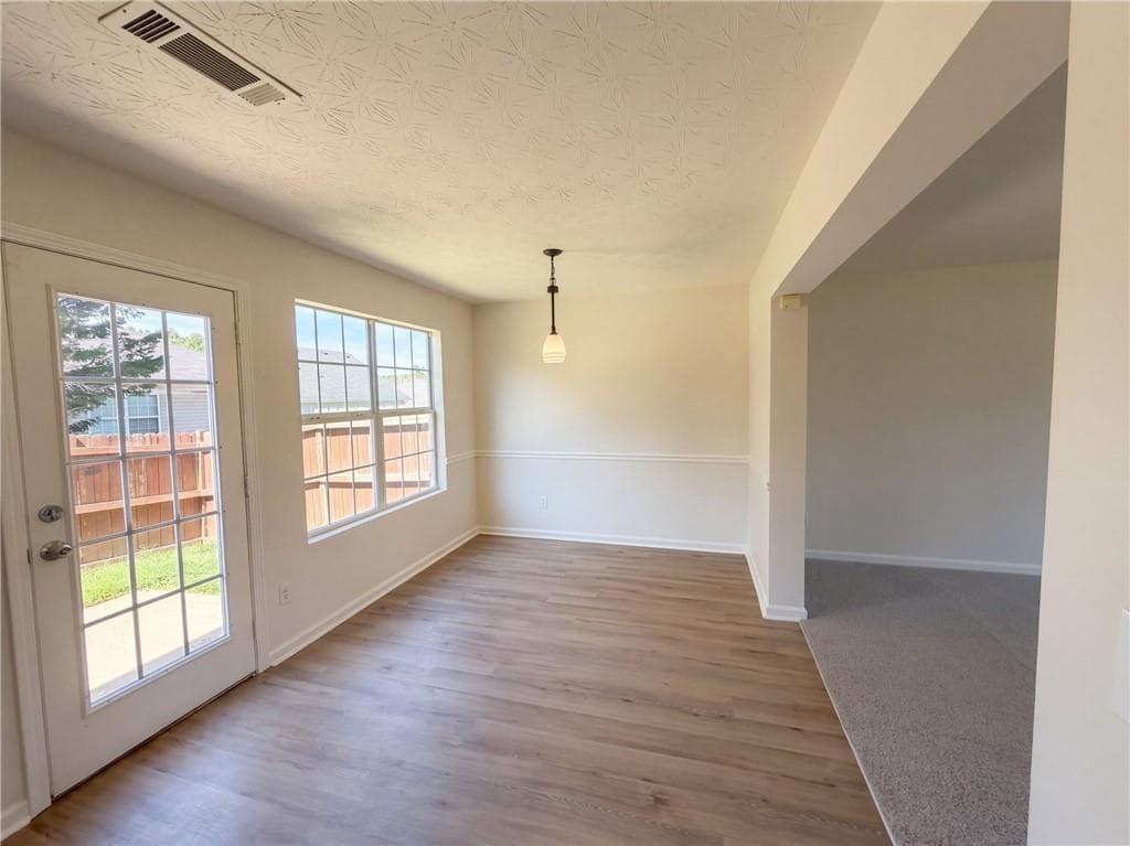 3 bedroom, 3 bathroom, 1,358 sq ft single family residence for sale at 807 Carlton Pointe Place, Palmetto, GA 30268 — photo 9