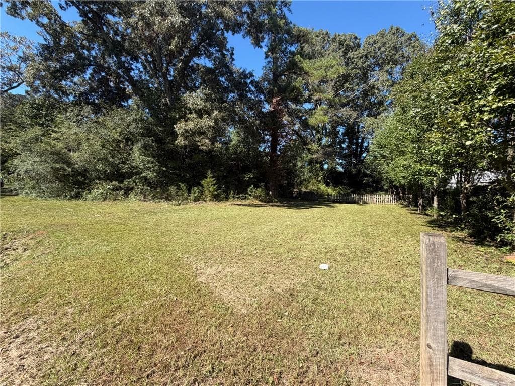 3 bedroom, 2 bathroom, 960 sq ft single family residence for sale at 5555 Noblett Road, Stone Mountain, GA 30087 — photo 7