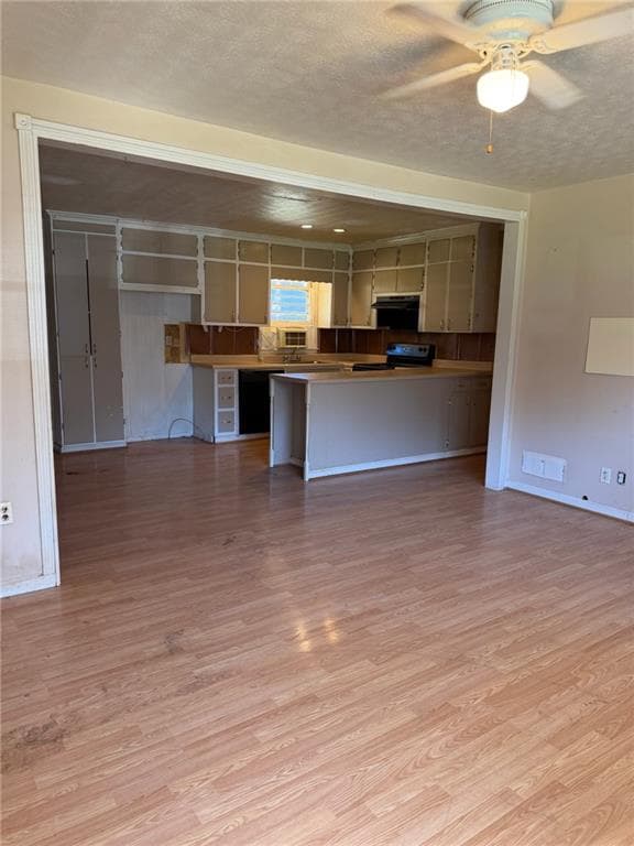 3 bedroom, 2 bathroom, 960 sq ft single family residence for sale at 5555 Noblett Road, Stone Mountain, GA 30087 — photo 8