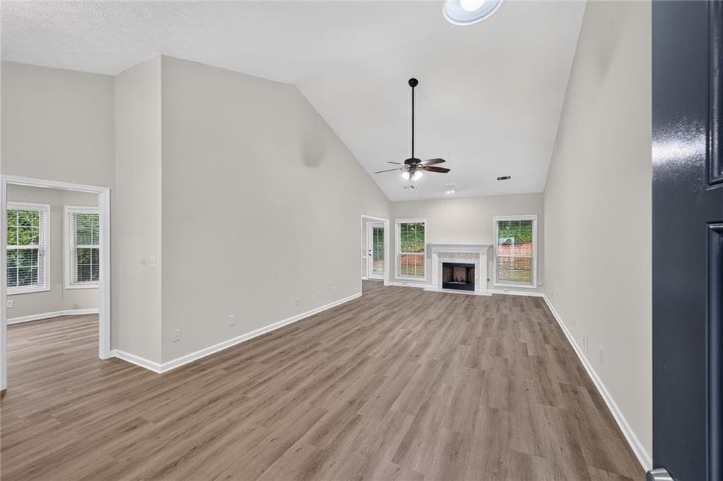 4 bedroom, 2 bathroom, 1,969 sq ft single family residence for sale at 1345 Friendswood Cove, Lawrenceville, GA 30043 — photo 3