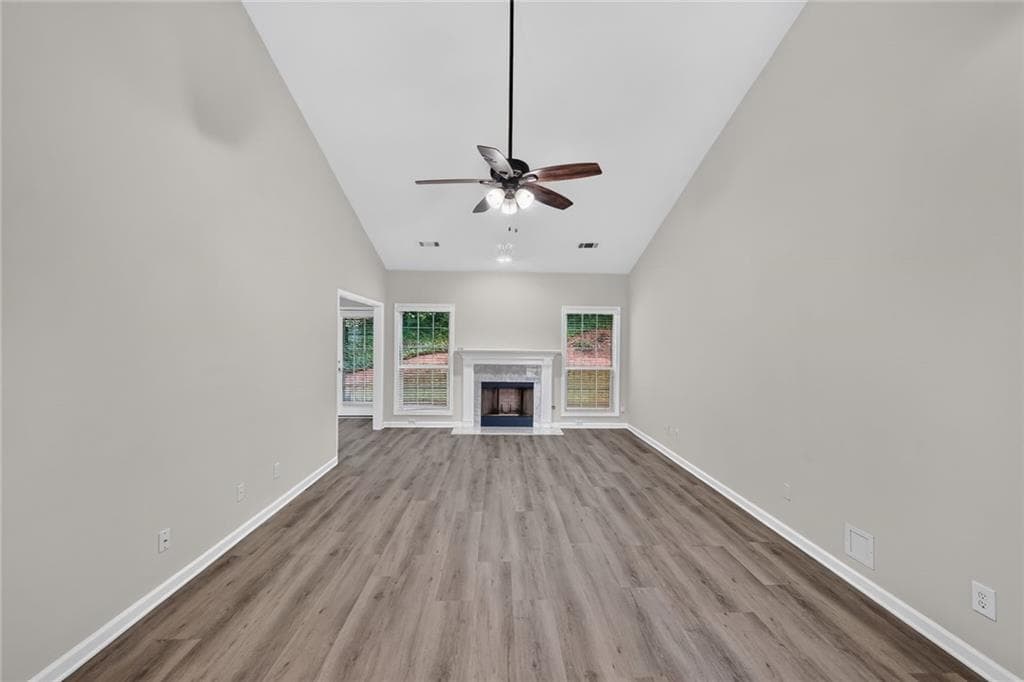 4 bedroom, 2 bathroom, 1,969 sq ft single family residence for sale at 1345 Friendswood Cove, Lawrenceville, GA 30043 — photo 5