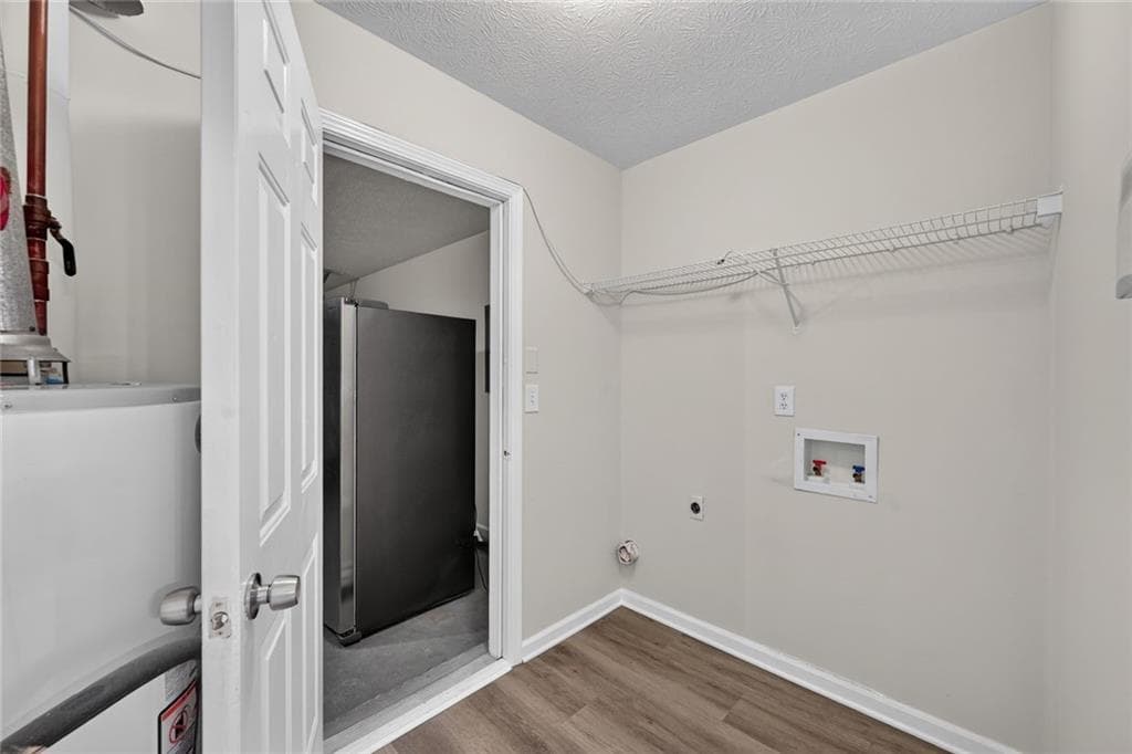 4 bedroom, 2 bathroom, 1,969 sq ft single family residence for sale at 1345 Friendswood Cove, Lawrenceville, GA 30043 — photo 7