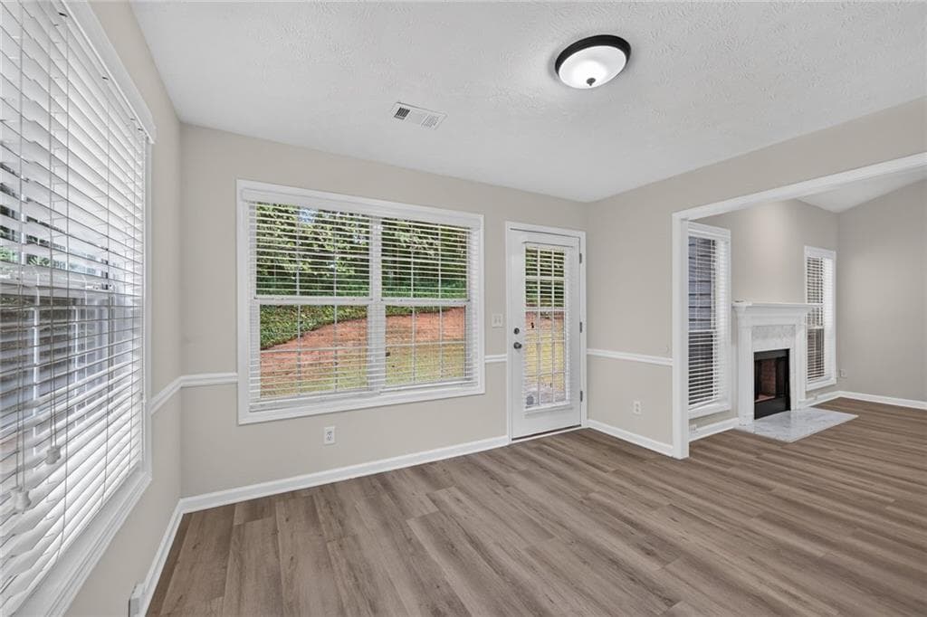 4 bedroom, 2 bathroom, 1,969 sq ft single family residence for sale at 1345 Friendswood Cove, Lawrenceville, GA 30043 — photo 10