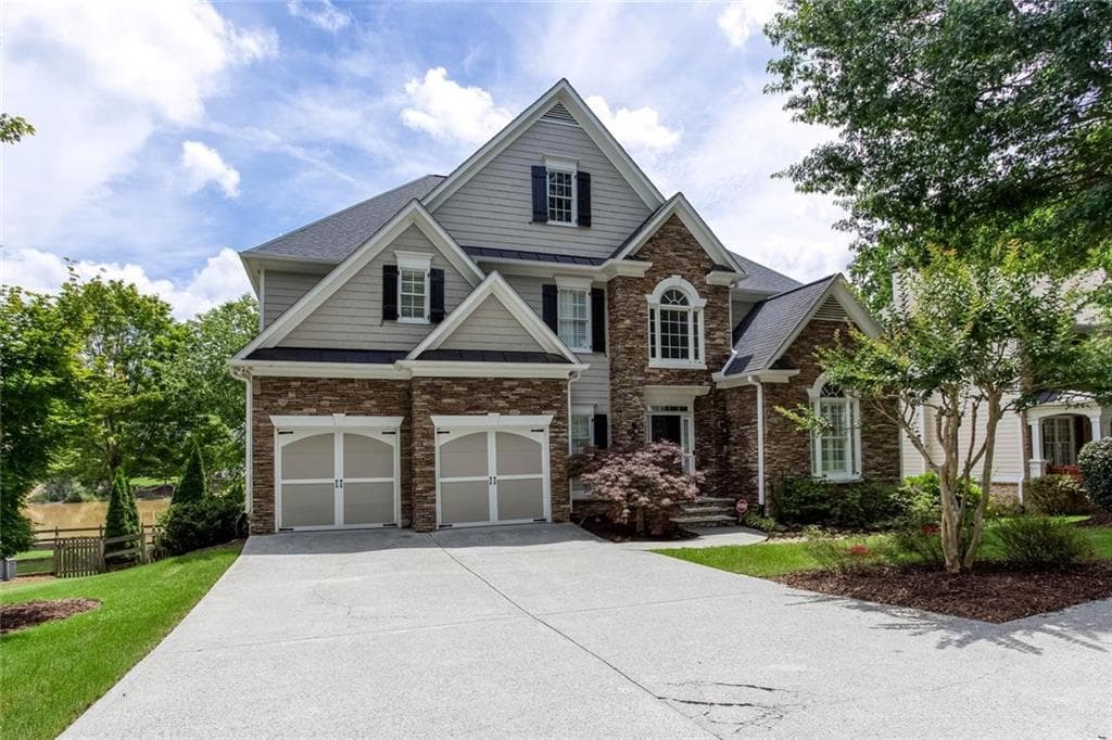 5 bedroom, 5 bathroom, 5,500 sq ft single family residence for sale at 1688 Holcomb Lake Road, Marietta, GA 30062 — photo 3