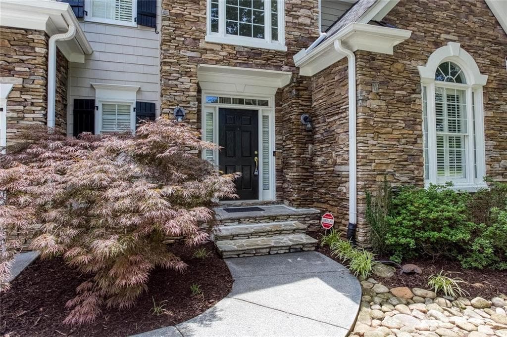 5 bedroom, 5 bathroom, 5,500 sq ft single family residence for sale at 1688 Holcomb Lake Road, Marietta, GA 30062 — photo 4