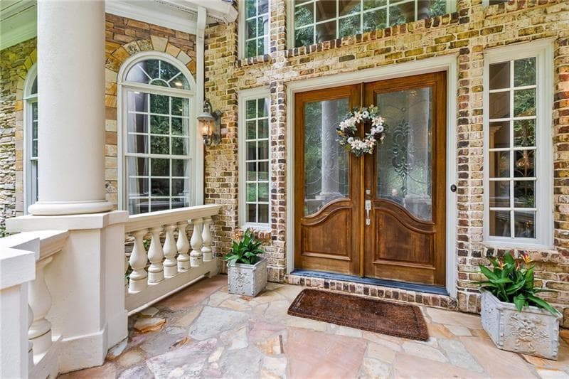 5 bedroom, 6 bathroom, 8,138 sq ft single family residence for sale at 221 Allmond Lane, Alpharetta, GA 30004 — photo 2