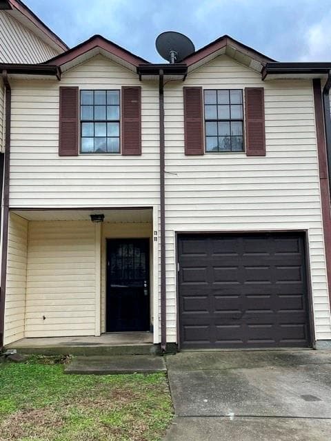 3 bedroom, 3 bathroom, 1,466 sq ft townhouse for rent at 1111 Pine Tree Trail, College Park, GA 30349 for $1,700 a month — photo 1 of 15