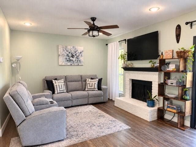 2 bedroom, 2 bathroom, 1,440 sq ft townhouse for sale at 84 Belmonte Circle, Atlanta, GA 30311 — photo 2