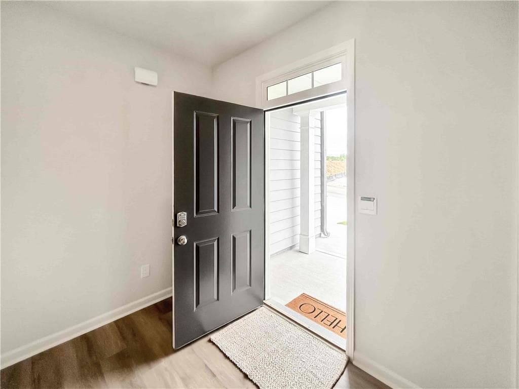 4 bedroom, 4 bathroom, 2,890 sq ft single family residence for rent at 329 Creekview Way, Dallas, GA 30132 for $2,699 a month — photo 4