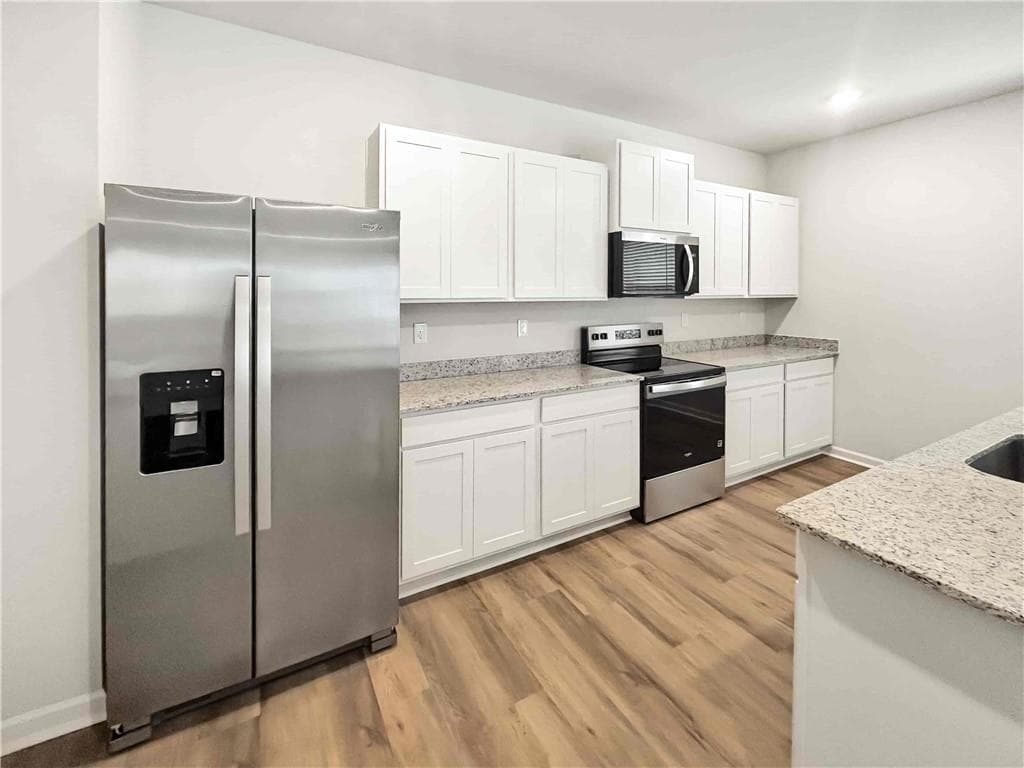 4 bedroom, 4 bathroom, 2,890 sq ft single family residence for rent at 329 Creekview Way, Dallas, GA 30132 for $2,699 a month — photo 9
