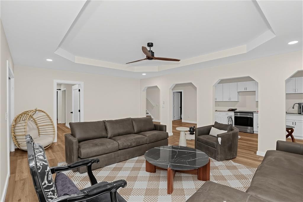 4 bedroom, 3 bathroom, 3,185 sq ft single family residence for rent at 230 Skidaway Court, Johns Creek, GA 30022 for $6,540 a month — photo 4
