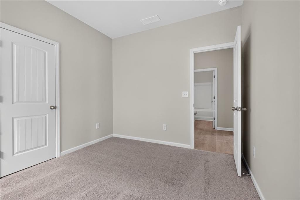 3 bedroom, 2 bathroom, 1,137 sq ft single family residence for sale at 103 Live Oak Street, Calhoun, GA 30701 — photo 4