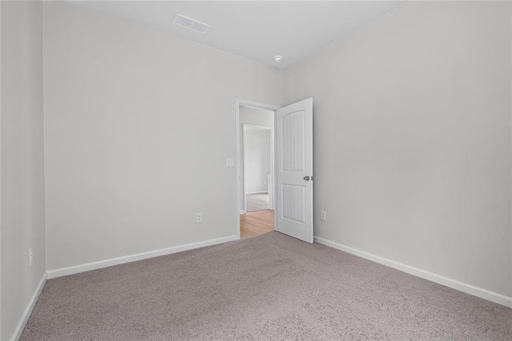 3 bedroom, 2 bathroom, 1,137 sq ft single family residence for sale at 103 Live Oak Street, Calhoun, GA 30701 — photo 5