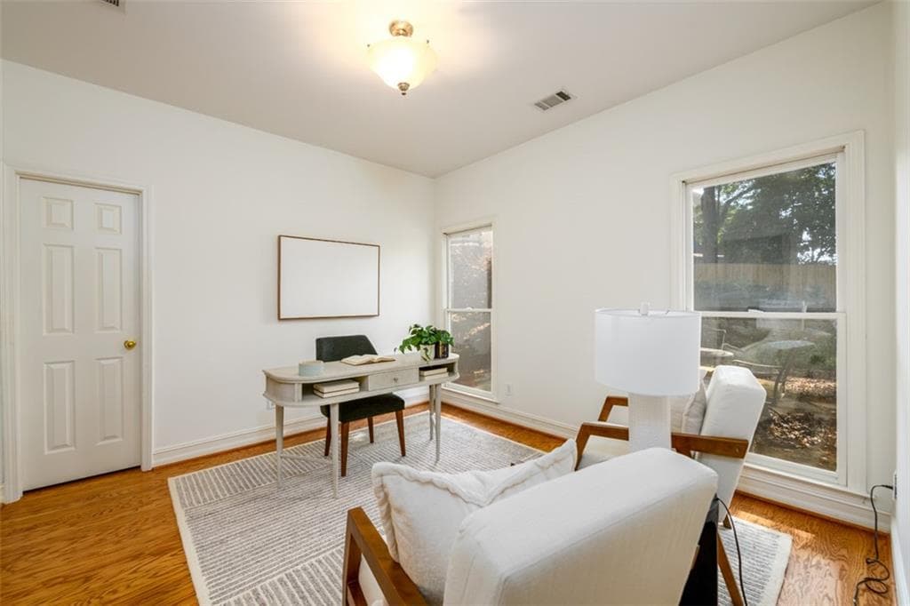 5 bedroom, 3 bathroom, 3,345 sq ft single family residence for rent at 1560 Oak Park Cove, Decatur, GA 30033 for $3,500 a month — photo 3