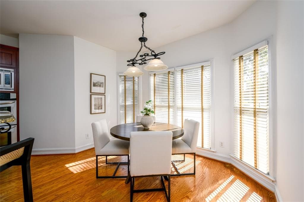 5 bedroom, 3 bathroom, 3,345 sq ft single family residence for rent at 1560 Oak Park Cove, Decatur, GA 30033 for $3,500 a month — photo 7