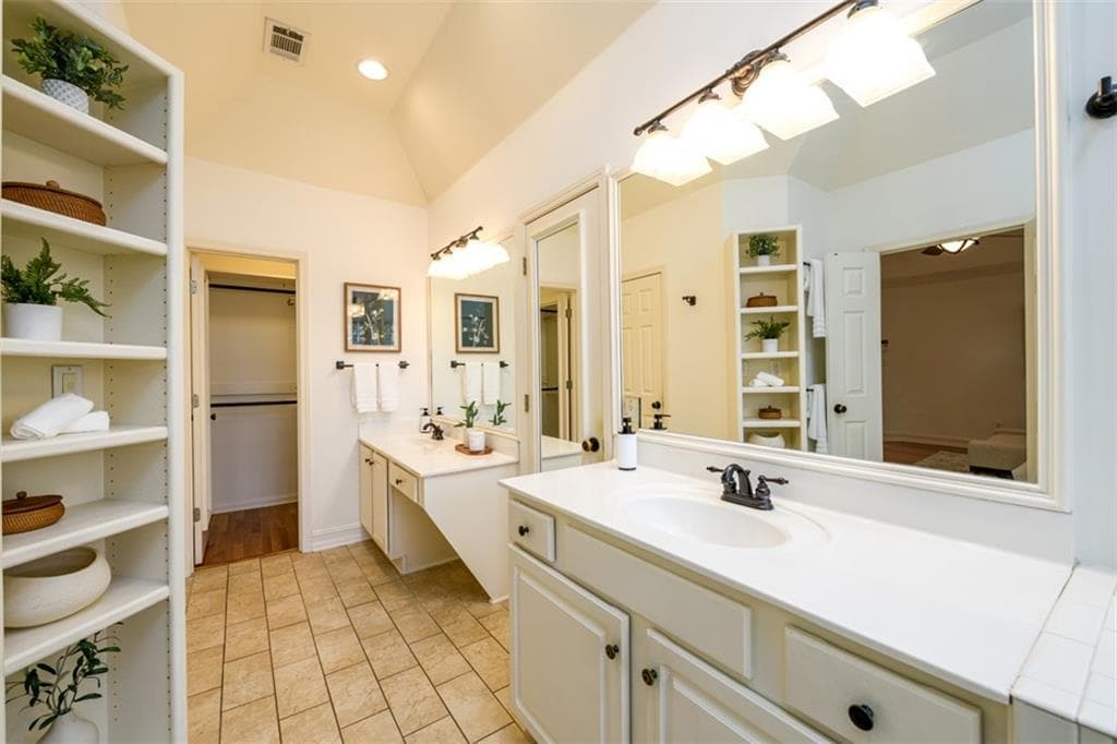 5 bedroom, 3 bathroom, 3,345 sq ft single family residence for rent at 1560 Oak Park Cove, Decatur, GA 30033 for $3,500 a month — photo 10