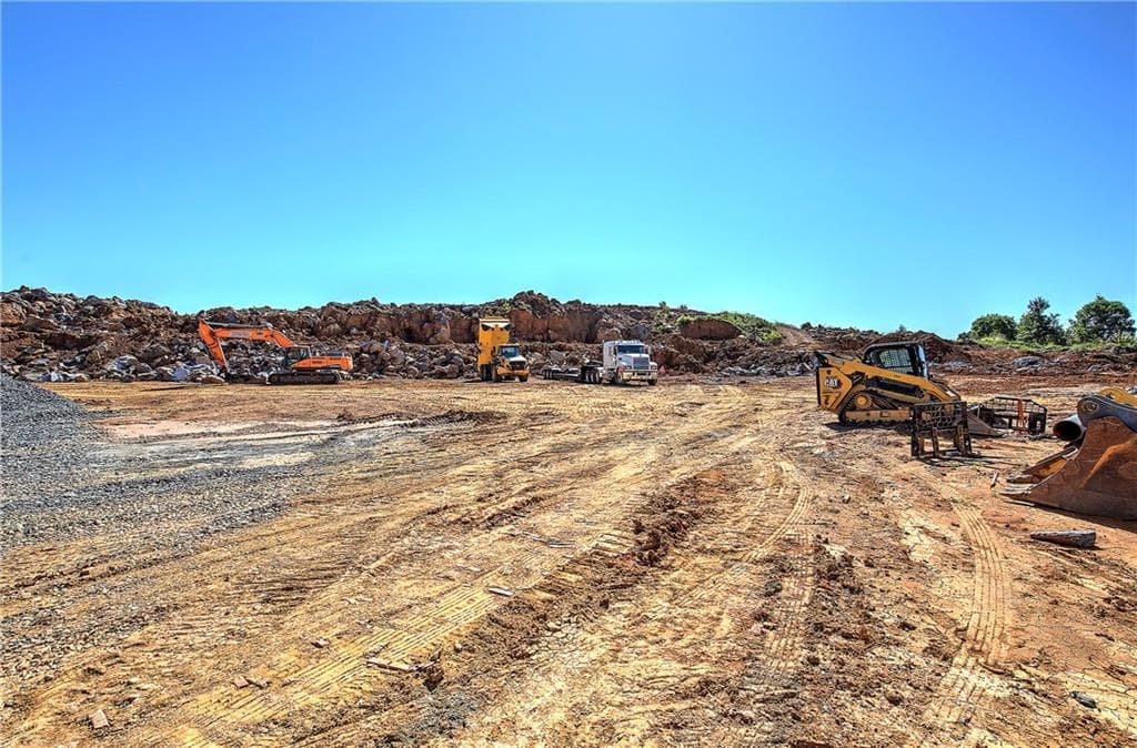 unimproved land for sale at 6300 Joe Frank Harris Parkway, Adairsville, GA 30103 — photo 4