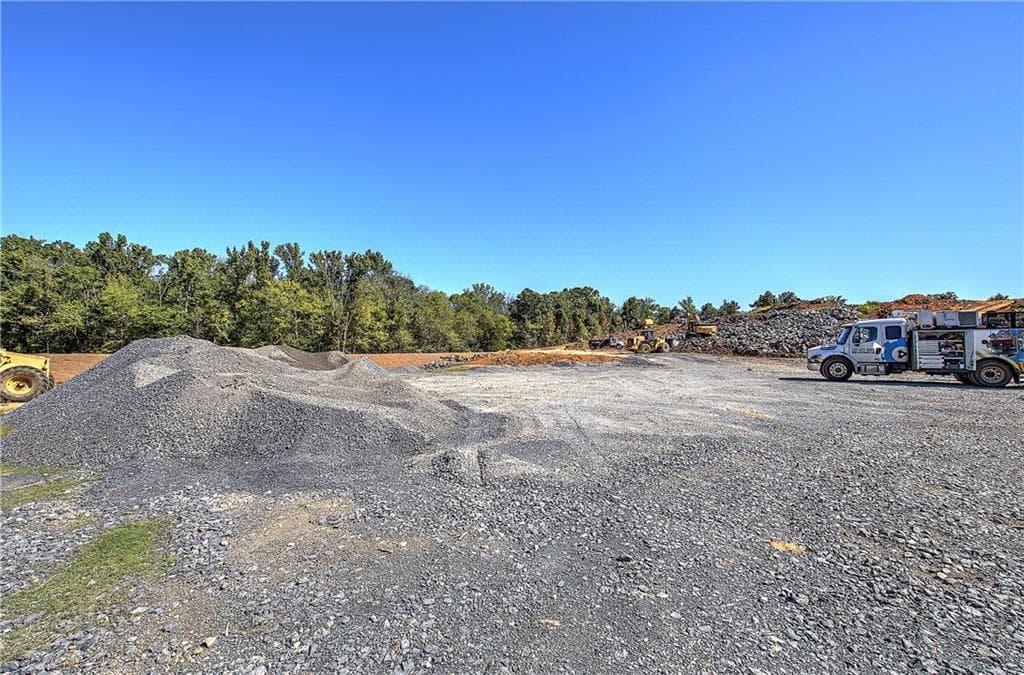 unimproved land for sale at 6300 Joe Frank Harris Parkway, Adairsville, GA 30103 — photo 7