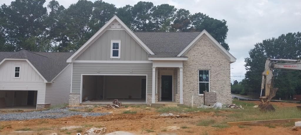 4 bedroom, 3 bathroom, 2,658 sq ft single family residence for sale at 3089 Tirian Place, Acworth, GA 30101