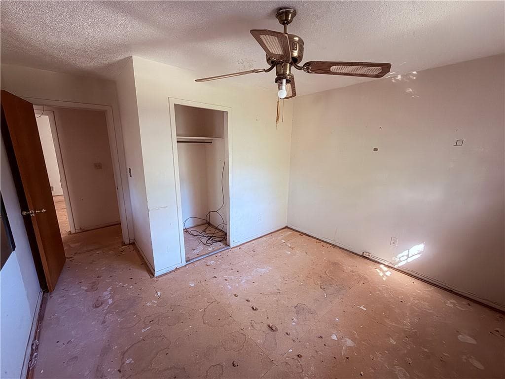 3 bedroom, 3 bathroom, 1,340 sq ft townhouse for sale at 4701 Flat Shoals Road 69B, Union City, GA 30291 — photo 9