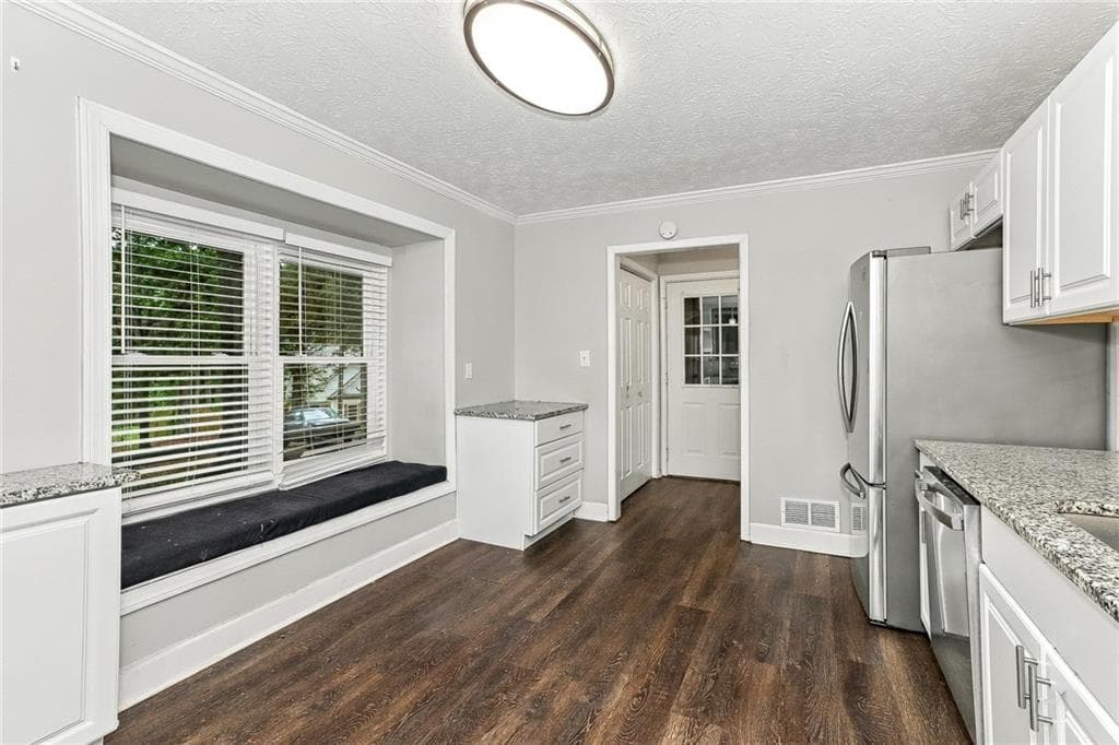 3 bedroom, 2 bathroom, 1,384 sq ft single family residence for rent at 47 Walker Road, Dallas, GA 30132 for $1,775 a month — photo 3