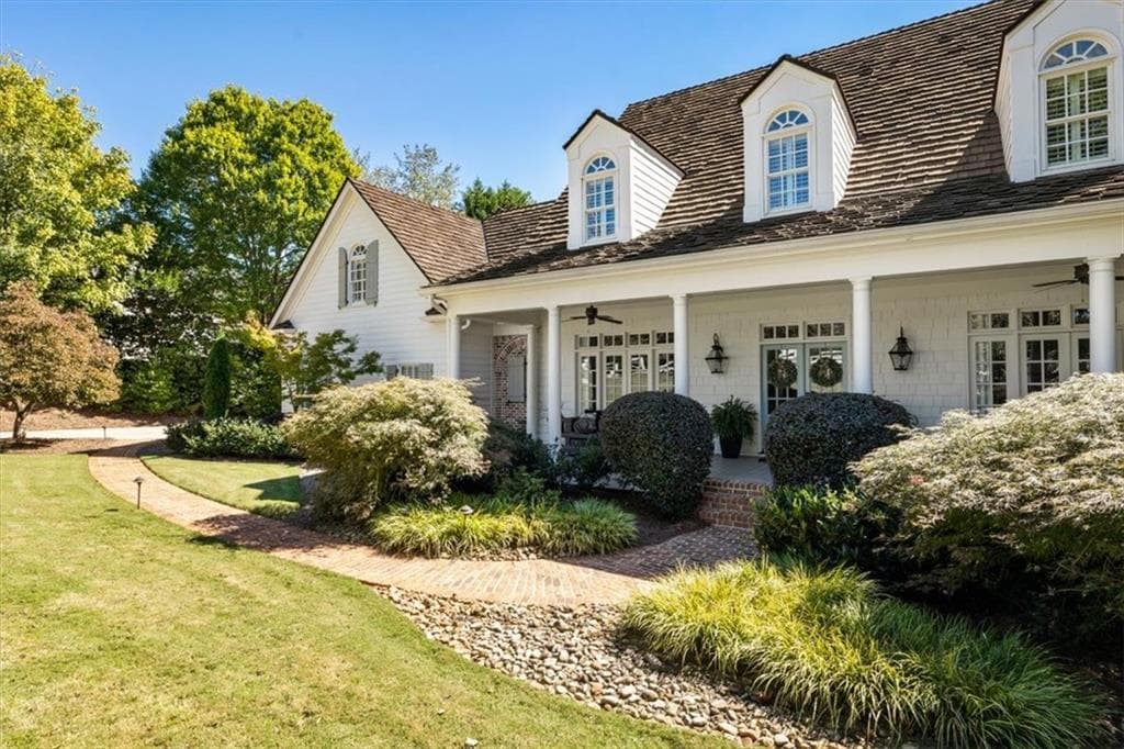 6 bedroom, 8 bathroom, 8,604 sq ft single family residence for sale at 105 Old Cedar Lane, Milton, GA 30004 — photo 5