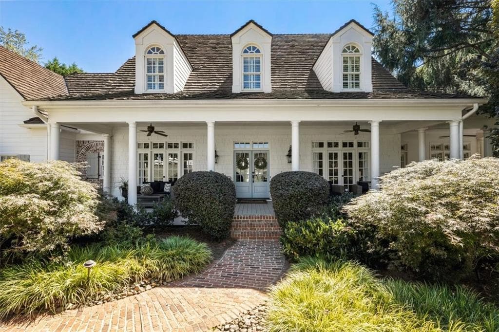 6 bedroom, 8 bathroom, 8,604 sq ft single family residence for sale at 105 Old Cedar Lane, Milton, GA 30004 — photo 6