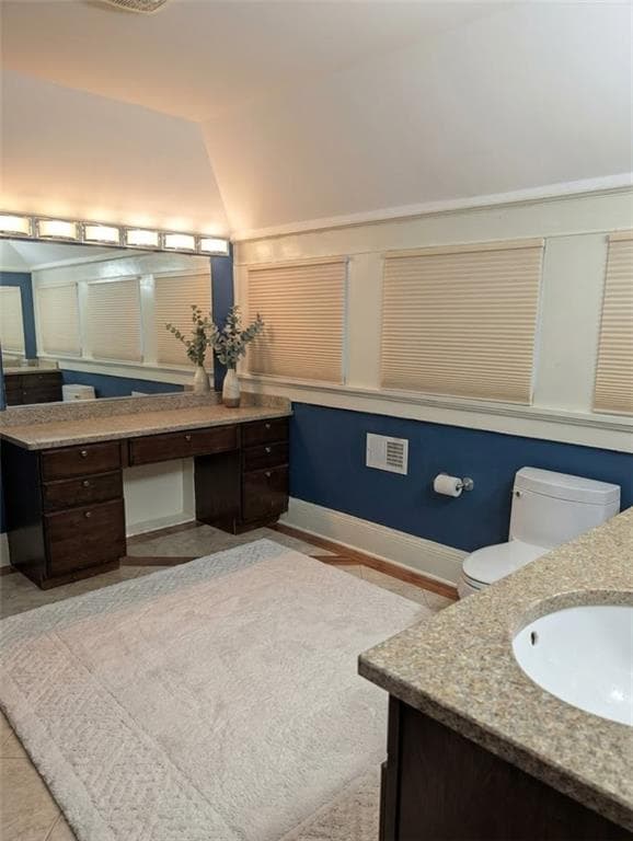3 bedroom, 2 bathroom, 2,862 sq ft single family residence for sale at 1033 Oak Street, Atlanta, GA 30310 — photo 7