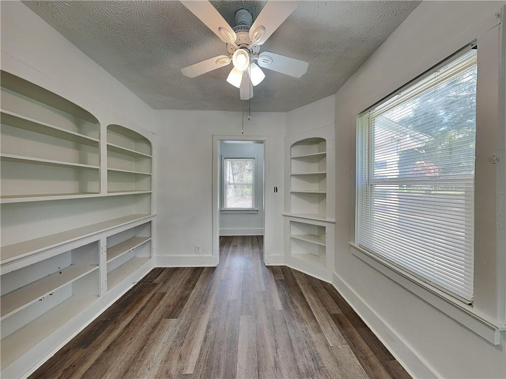 3 bedroom, 3 bathroom, 1,320 sq ft single family residence for rent at 542 S Evelyn Place, Atlanta, GA 30318 for $1,575 a month — photo 8