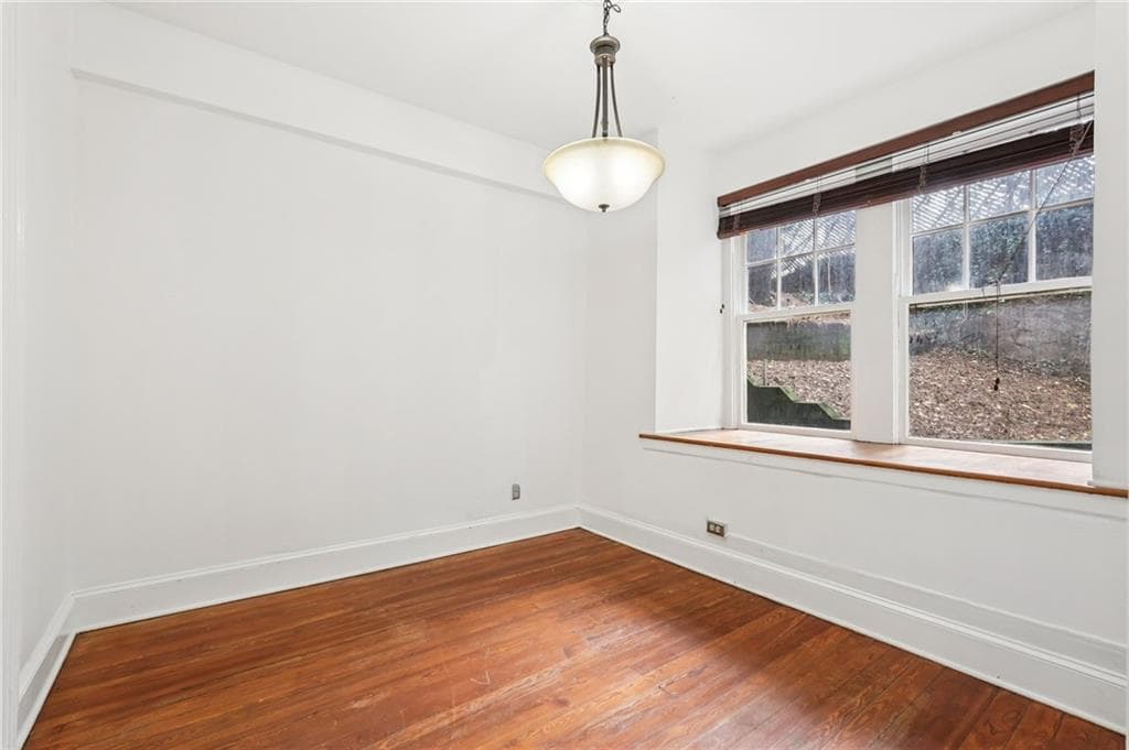 2 bedroom, 1 bathroom, 935 sq ft condominium for sale at 198 Ponce De Leon Avenue 1A, Atlanta, GA 30308 — photo 2
