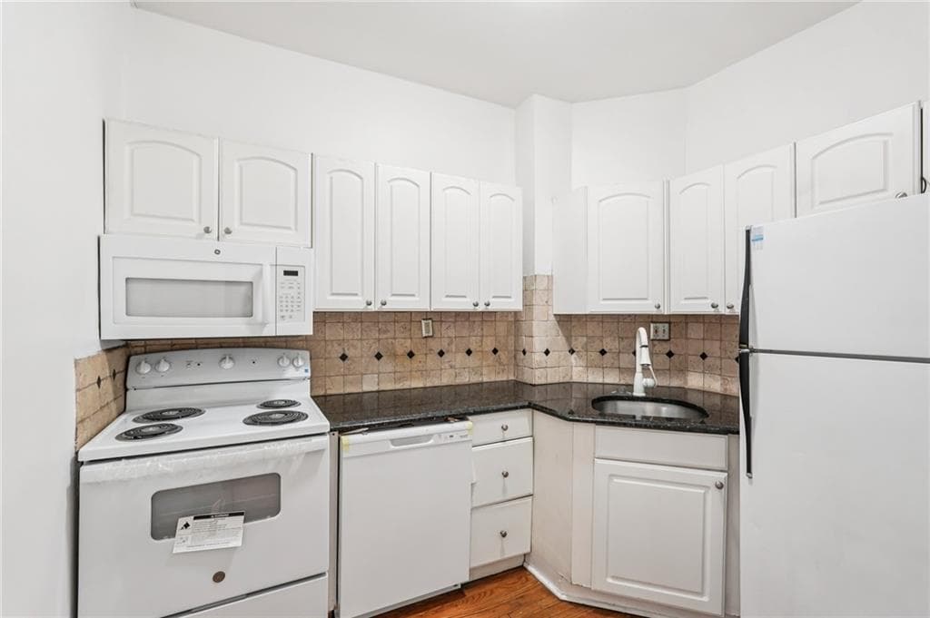 2 bedroom, 1 bathroom, 935 sq ft condominium for sale at 198 Ponce De Leon Avenue 1A, Atlanta, GA 30308 — photo 5