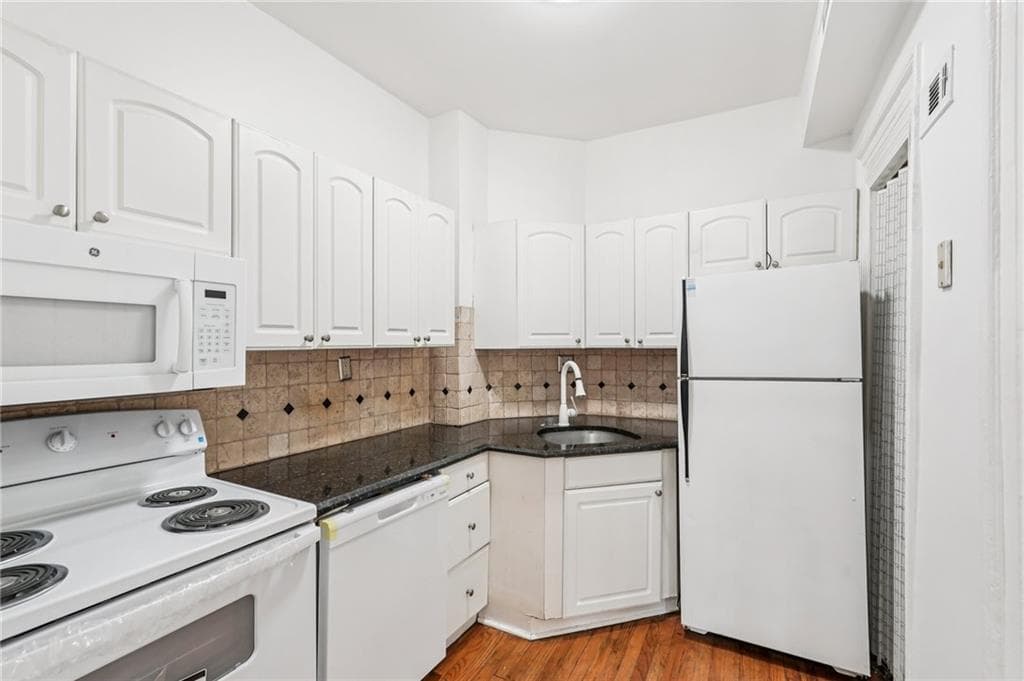 2 bedroom, 1 bathroom, 935 sq ft condominium for sale at 198 Ponce De Leon Avenue 1A, Atlanta, GA 30308 — photo 6