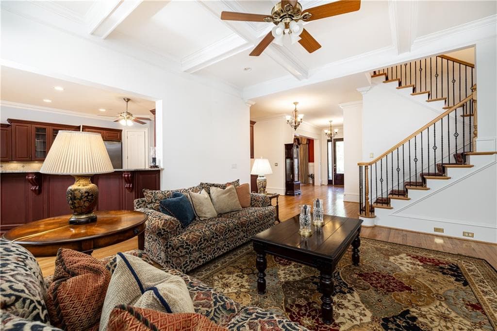 4 bedroom, 5 bathroom, 4,066 sq ft single family residence for sale at 835 Glengate Place, Sandy Springs, GA 30328 — photo 9