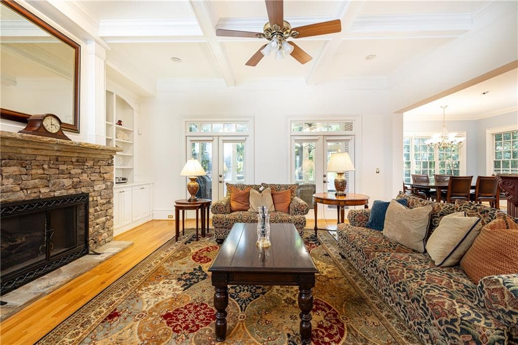 4 bedroom, 5 bathroom, 4,066 sq ft single family residence for sale at 835 Glengate Place, Sandy Springs, GA 30328 — photo 10