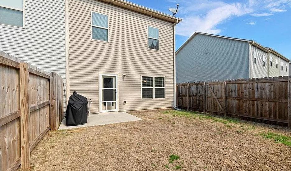 3 bedroom, 3 bathroom, 1,636 sq ft townhouse for rent at 629 Oakside Place, Acworth, GA 30102 for $1,999 a month — photo 2